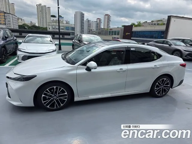 Toyota Camry 2026 thumb 12