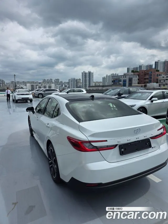 Toyota Camry 2026 thumb 8