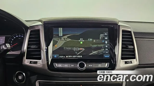 KG_Mobility_Ssangyong Rexton 2018 thumb 12