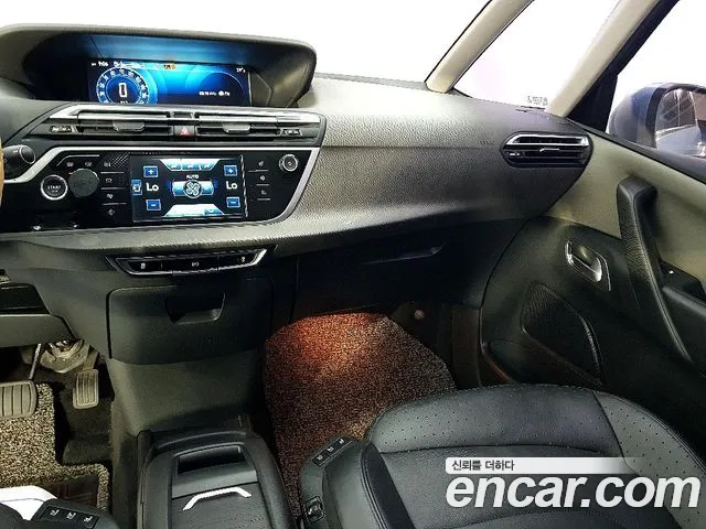 DS C4 Picasso 2015 thumb 6