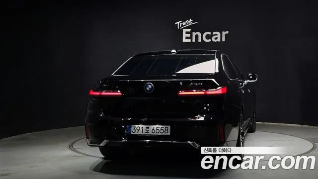 BMW 7 серии 2025 thumb 12