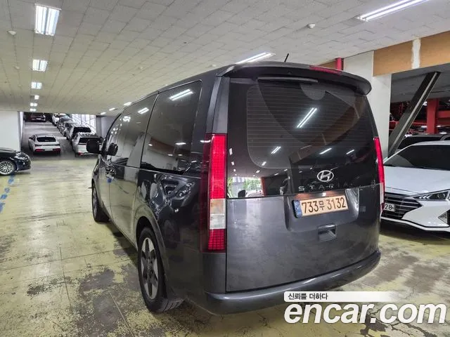 Hyundai Staria 2022 thumb 11