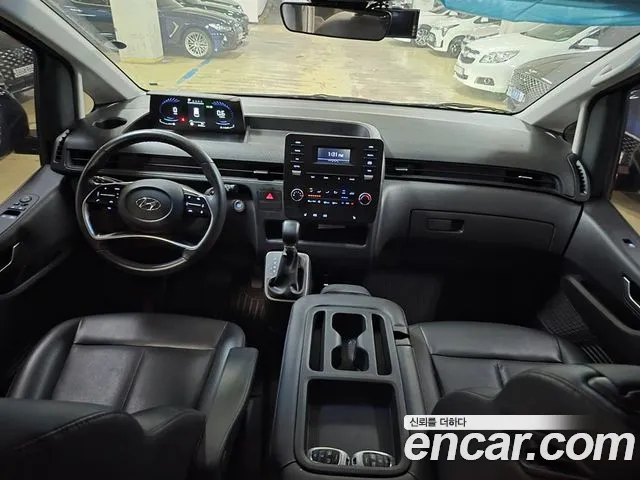 Hyundai Staria 2022 thumb 5