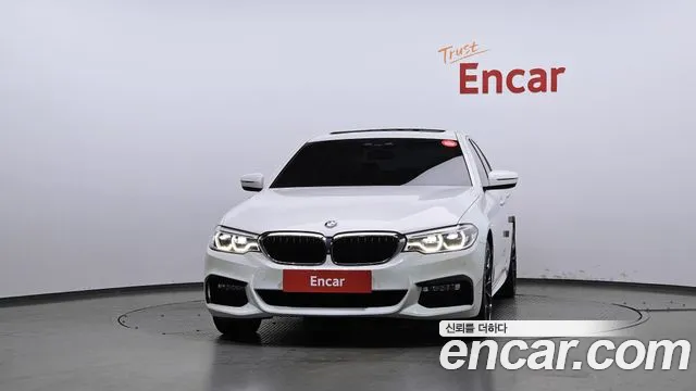 BMW 5 серии 2017 thumb 12