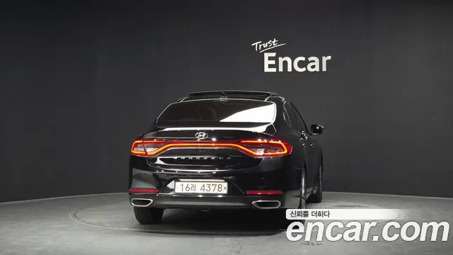 Hyundai Grandeur 2017 thumb 10