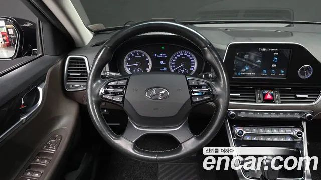 Hyundai Grandeur 2017 thumb 2