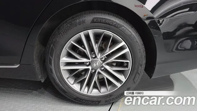 Hyundai Grandeur 2017 thumb 4