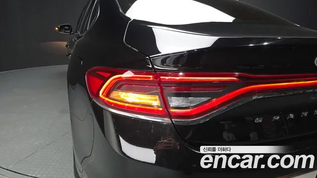 Hyundai Grandeur 2017 thumb 5