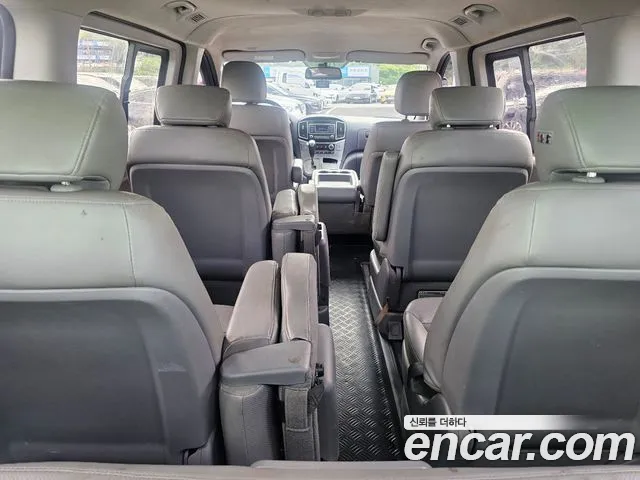 Hyundai Starex 2016 thumb 2
