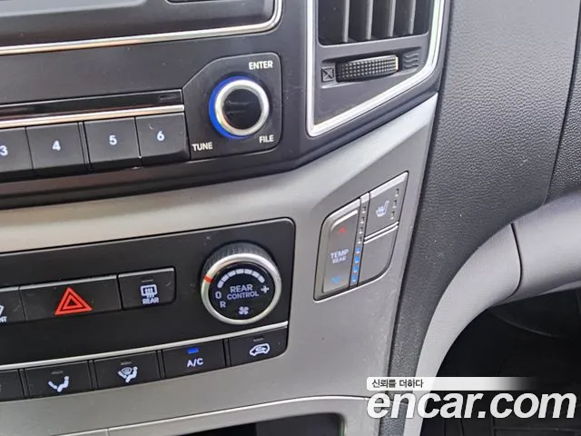Hyundai Starex 2016 thumb 8