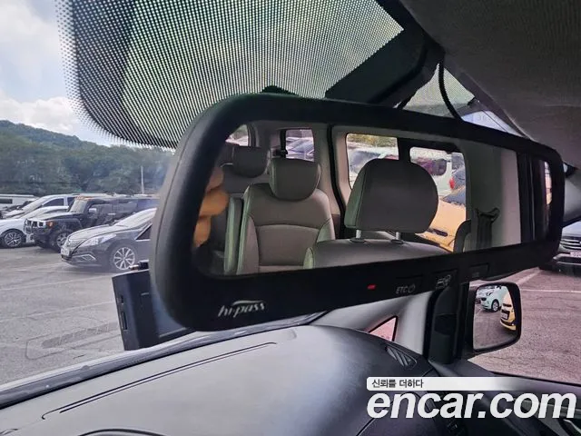 Hyundai Starex 2016 thumb 3