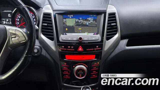 KG_Mobility_Ssangyong TIBOLI 2015 thumb 12