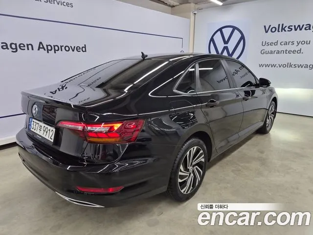 Volkswagen Jetta 2020 thumb 5