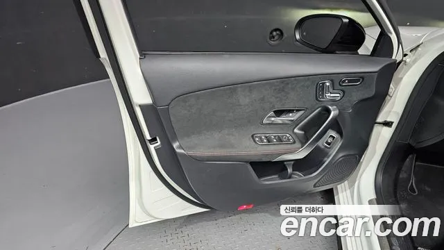 Mercedes-Benz A-Класс 2022 thumb 3