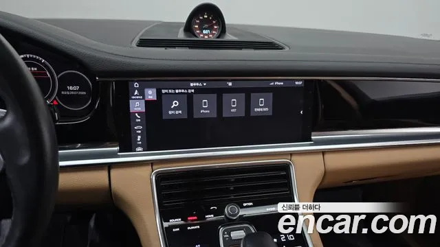 Porsche Panamera 2020 thumb 12