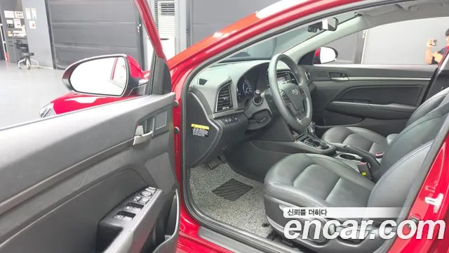 Hyundai Avante 2017 thumb 6