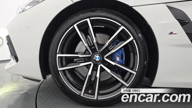 BMW Z4 2024 thumb 4