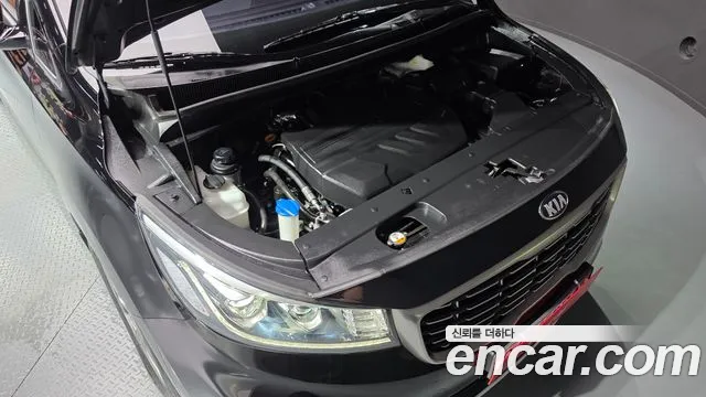 Kia Carnival 2019 thumb 5