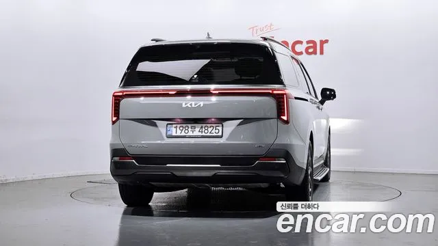 Kia Carnival 2024 thumb 6