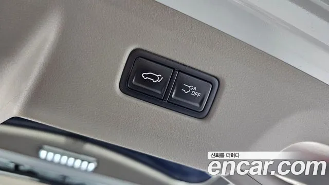 Kia Carnival 2024 thumb 5