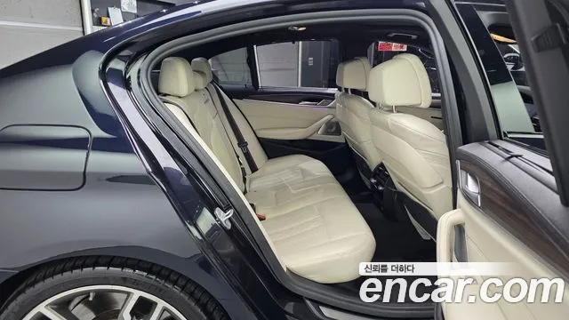 BMW 5 серии 2020 thumb 8