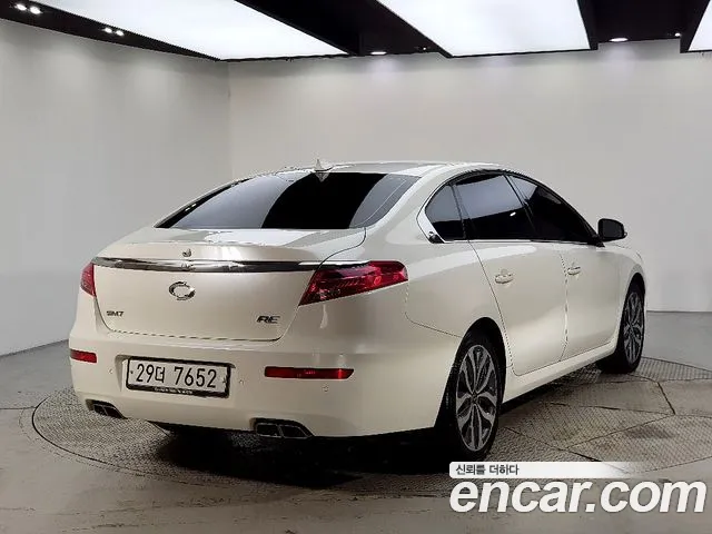 Renault Latitude 2012 thumb 5
