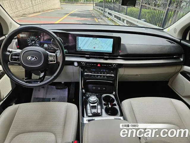 Kia Carnival 2021 thumb 10