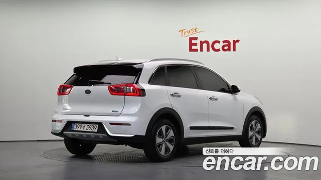 Kia Niro 2017 thumb 6