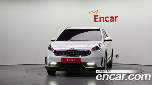 Kia Niro 2017 thumb 2