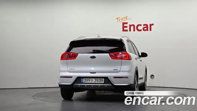 Kia Niro 2017 thumb 9