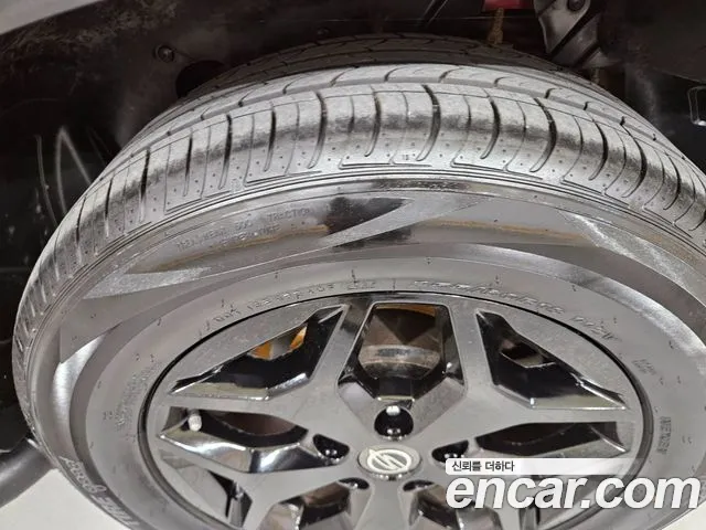 KG_Mobility_Ssangyong Rexton 2021 thumb 4