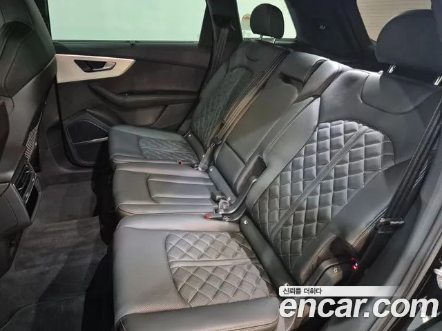 Audi Q7 2026 thumb 3