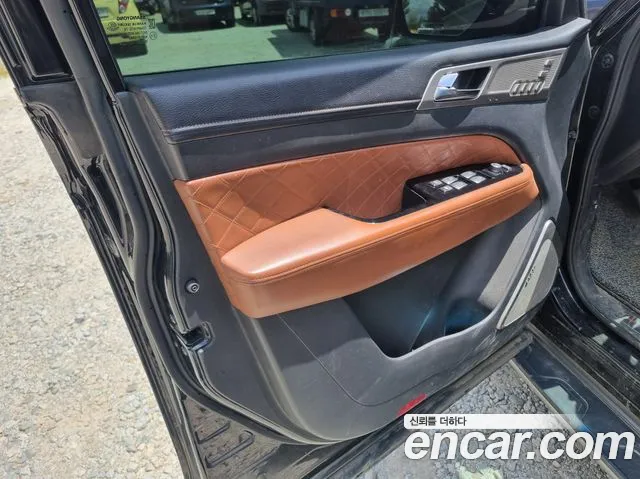 KG_Mobility_Ssangyong Rexton 2017 thumb 4