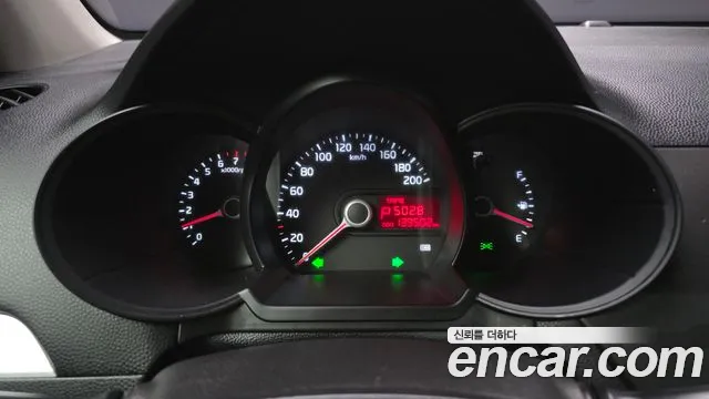Kia Morning 2013 thumb 8