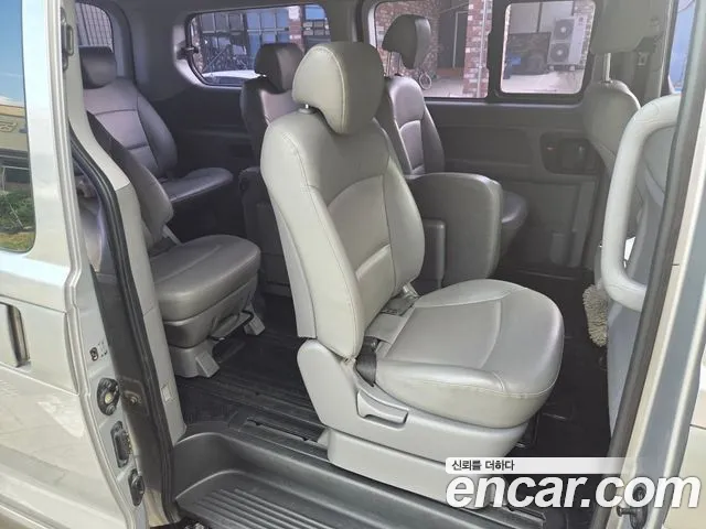 Hyundai Starex 2016 thumb 8
