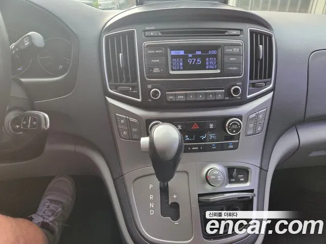 Hyundai Starex 2016 thumb 10