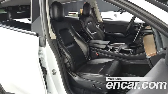 Tesla Model Y 2021 thumb 11