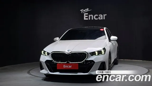 BMW 5 серии 2026 thumb 7
