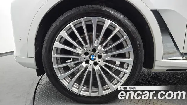 BMW X7 2020 thumb 2