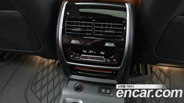 BMW X7 2020 thumb 7