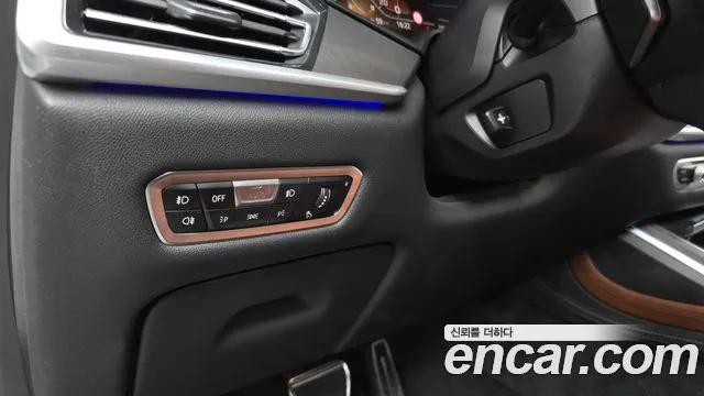 BMW X7 2020 thumb 3