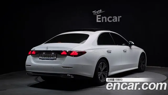 Mercedes-Benz E-Класс 2024 thumb 10