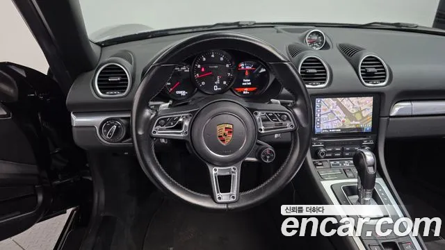 Porsche Cayman 2017 thumb 8