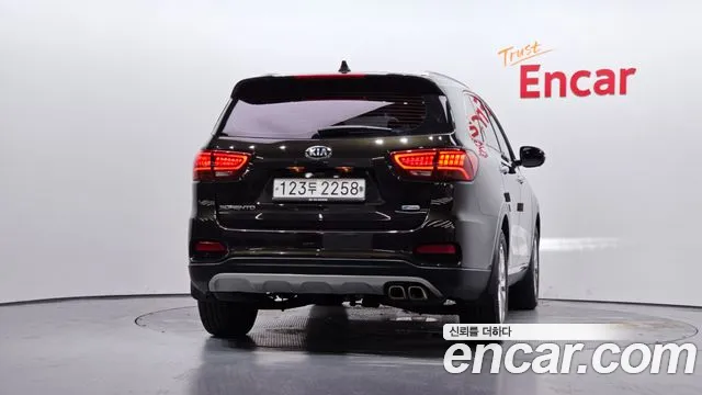 Kia Sorento 2019 thumb 5