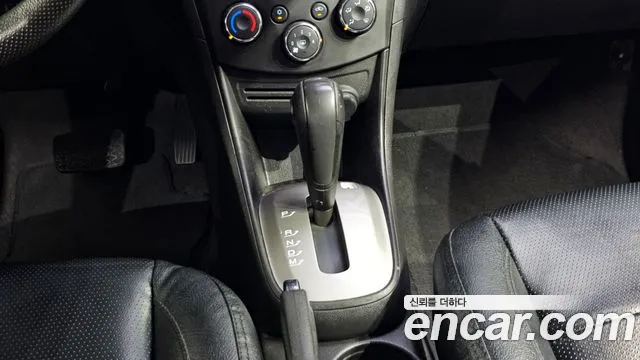 Chevrolet Tracker 2016 thumb 10