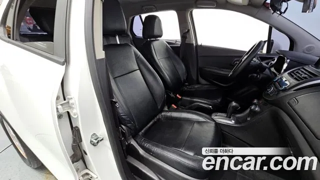 Chevrolet Tracker 2016 thumb 12