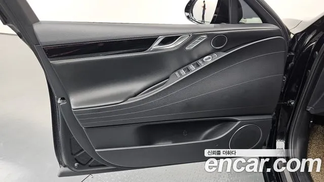 Genesis G80 2020 thumb 10