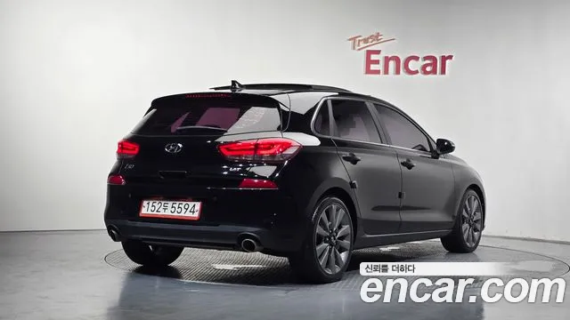 Hyundai i30 2016 thumb 11