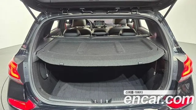 Hyundai i30 2016 thumb 3
