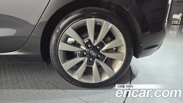 Hyundai i30 2016 thumb 2